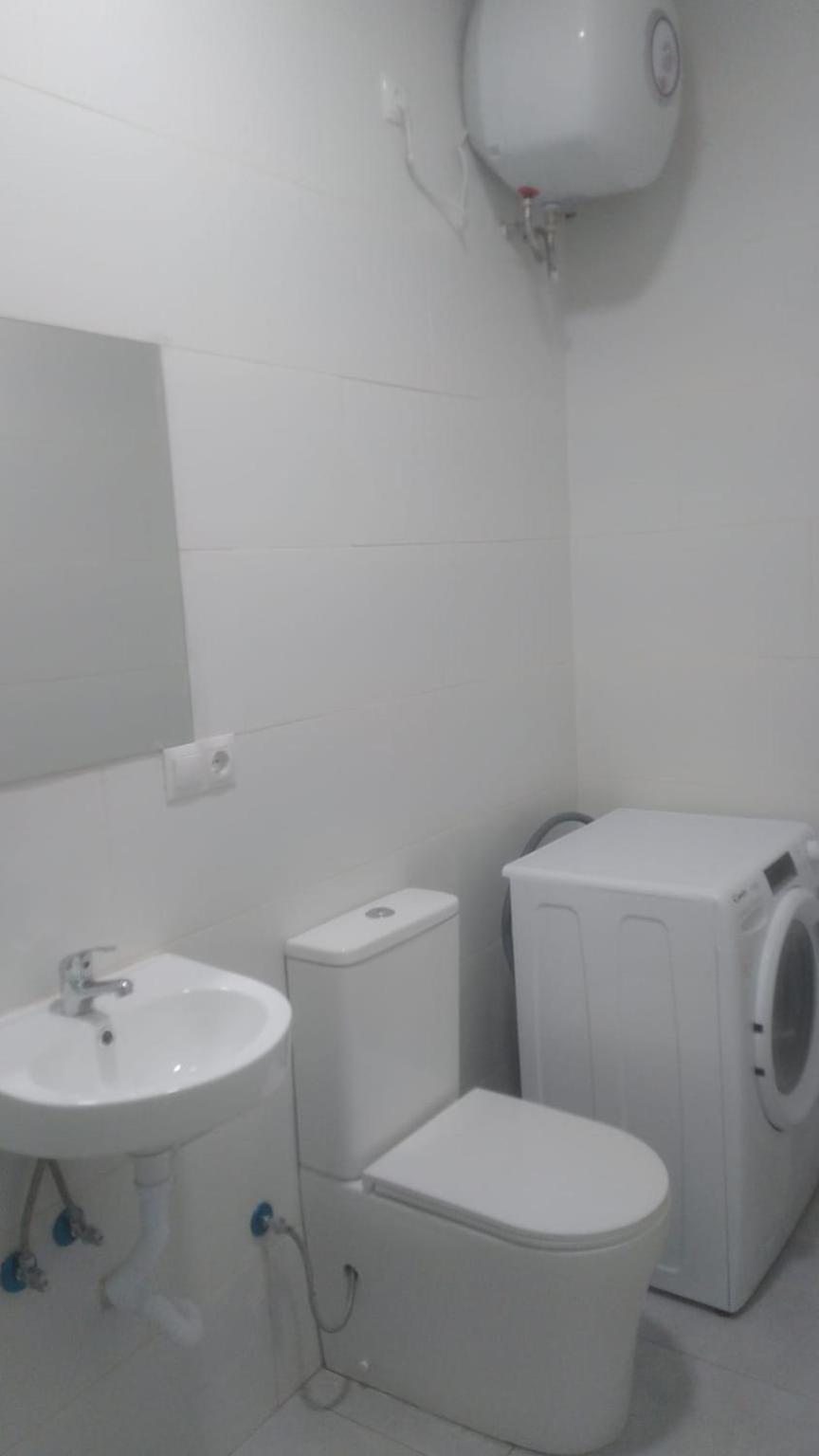 Estudio Encantador Cerca Del Carrefour Rosaleda 1 Apartament Màlaga